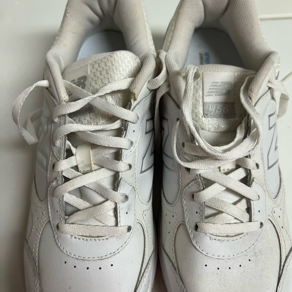 NWOT. Women’s New Balance 456 sneakers.